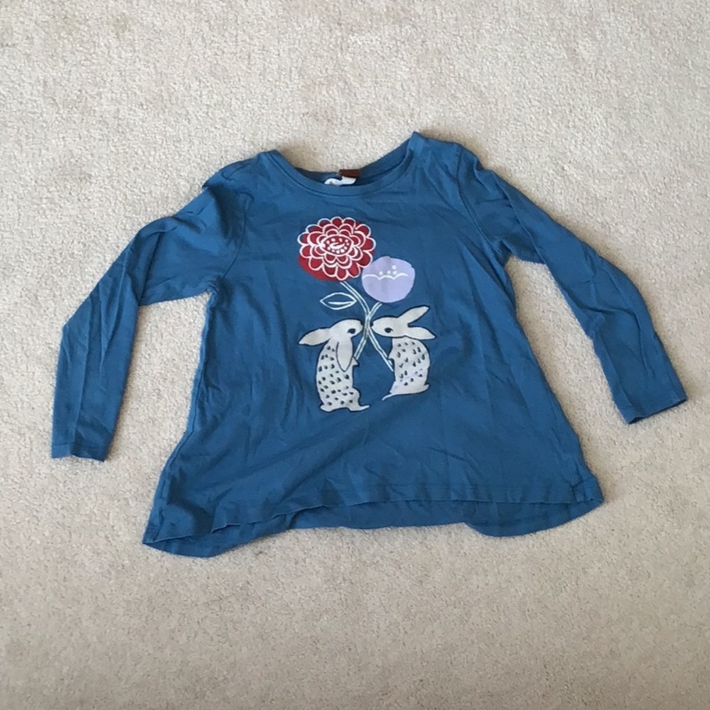 Turquoise bunny with flower